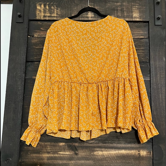 Shein • Yellow Floral Blouse • - Picture 3 of 3
